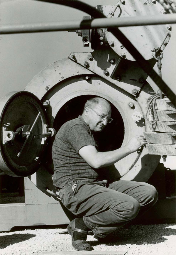 Edwin Link with one of his early submersibles.